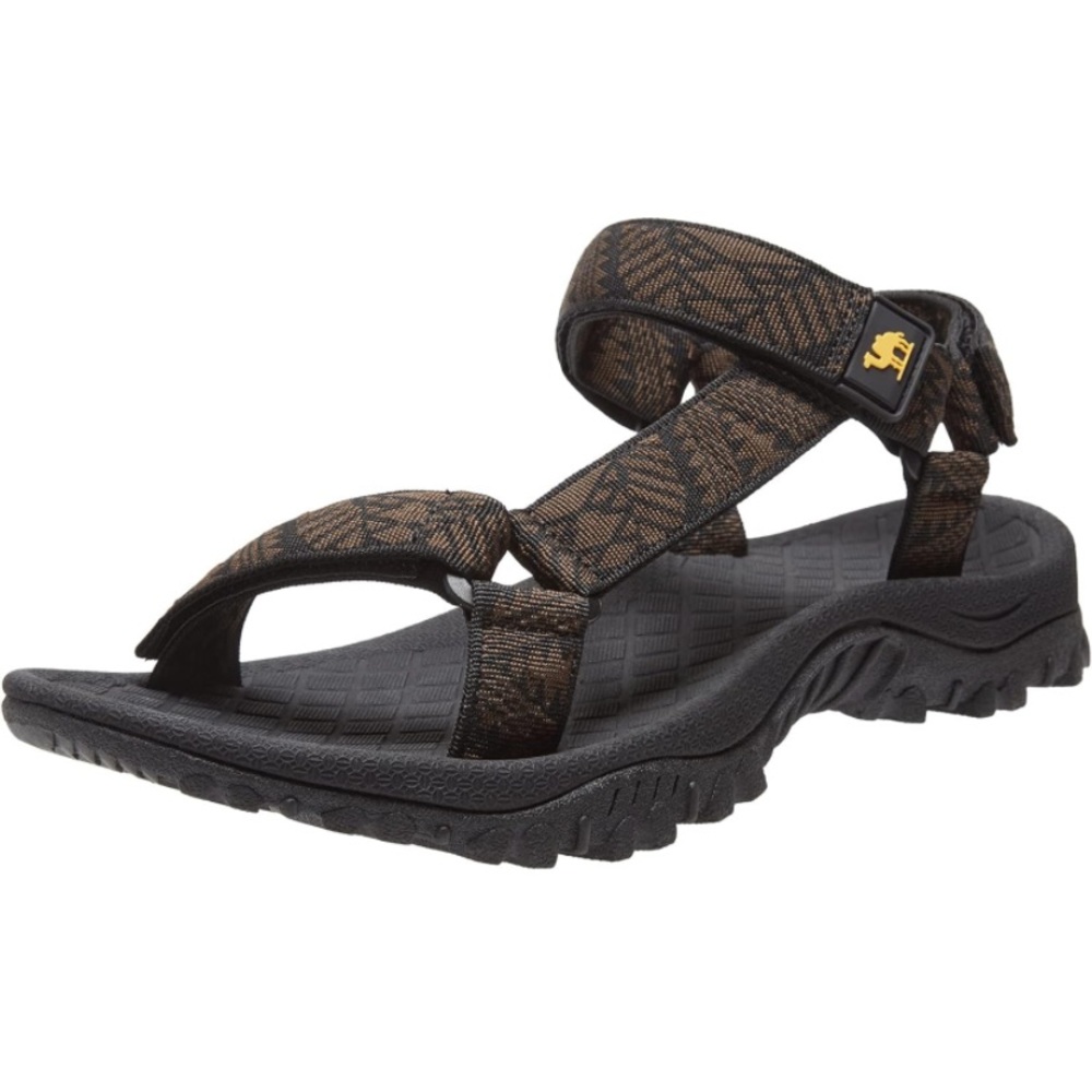 Camel Crown men’s athletic shoes.